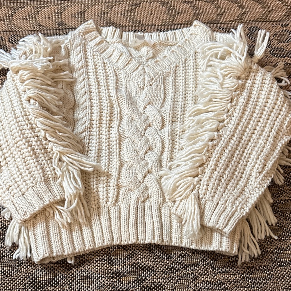 HL Affair Ivory V-Neck Sweater with Fringe